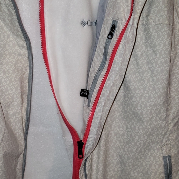 NWOT Columbia 3 in 1 Jacket - Picture 4 of 8